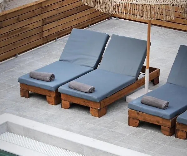 Dasylio - Earthy Living Homes Lägenhet
