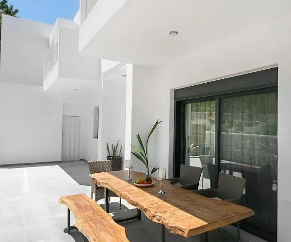 Lägenhet Dasylio - Earthy Living Homes