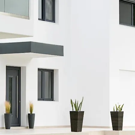 Dasylio - Earthy Living Homes *