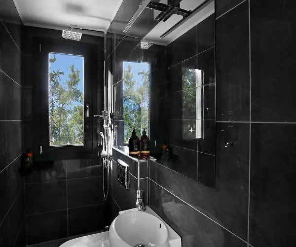 Dasylio - Earthy Living Homes *