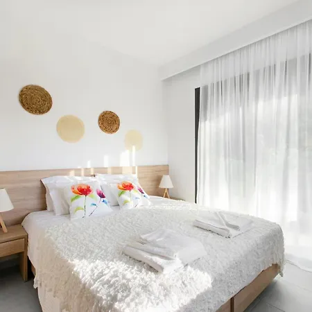 Dasylio - Earthy Living Homes Lejlighed